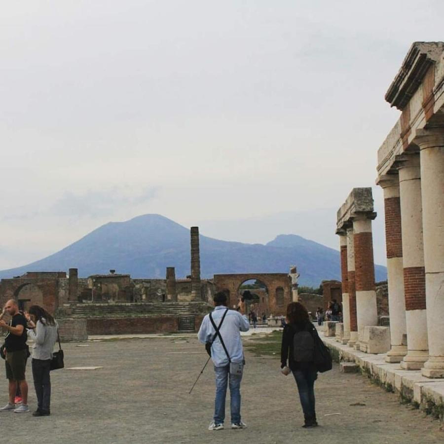 B&B Le Ali Del Sogno Pompeya Exterior foto